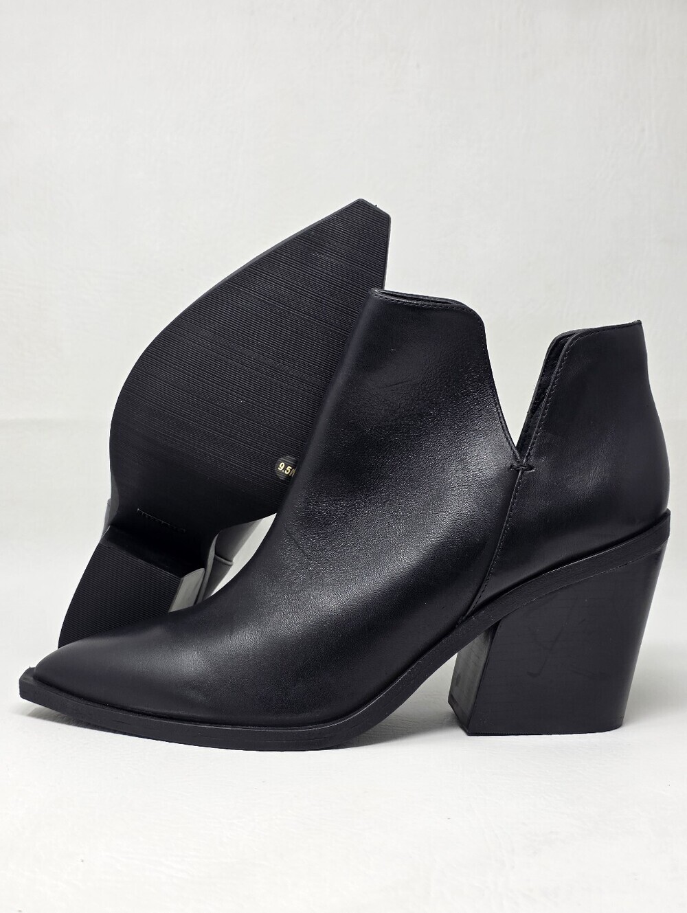 Gianni Bini Hatsen Black Leather Bootie Western Boots Women's Size 9.5M NEW